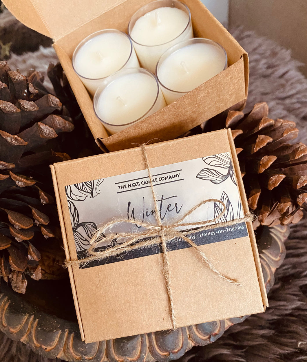 Eco craft gift box 4 X 20g scented tea lights.  Winter